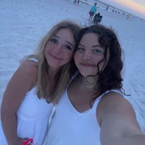 Meet your Posher, Annie